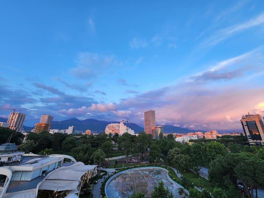 Penthouse With A City View Tiranë Luaran gambar