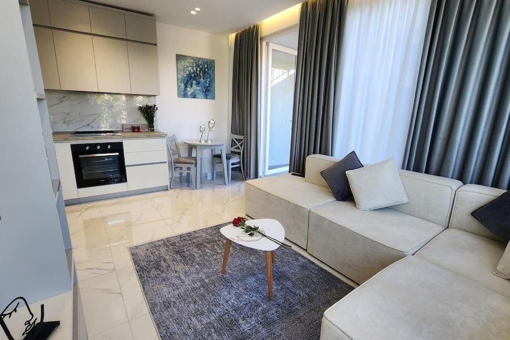 Penthouse With A City View Tiranë Luaran gambar